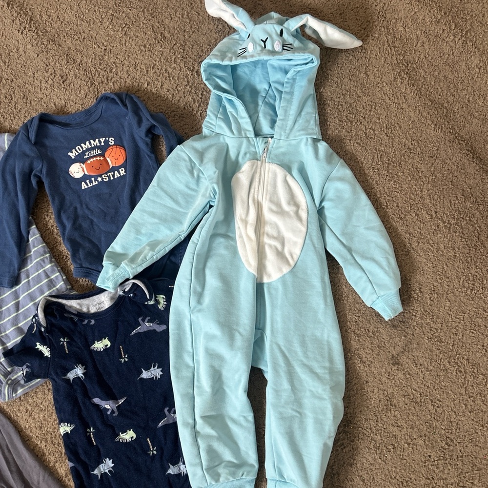 Bundle of Carters 12-18 months baby boys clothing lot easter bunny - Picture 4 of 8